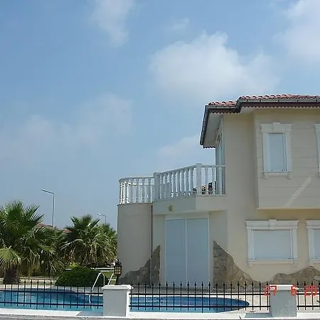 Villa Golfing Villas
